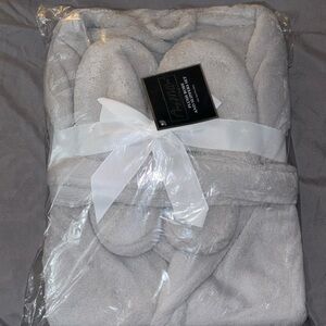 Amy miller home plush robe and slippers gift set